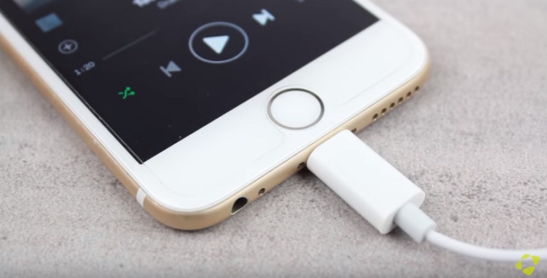 earpods_lightin_0808