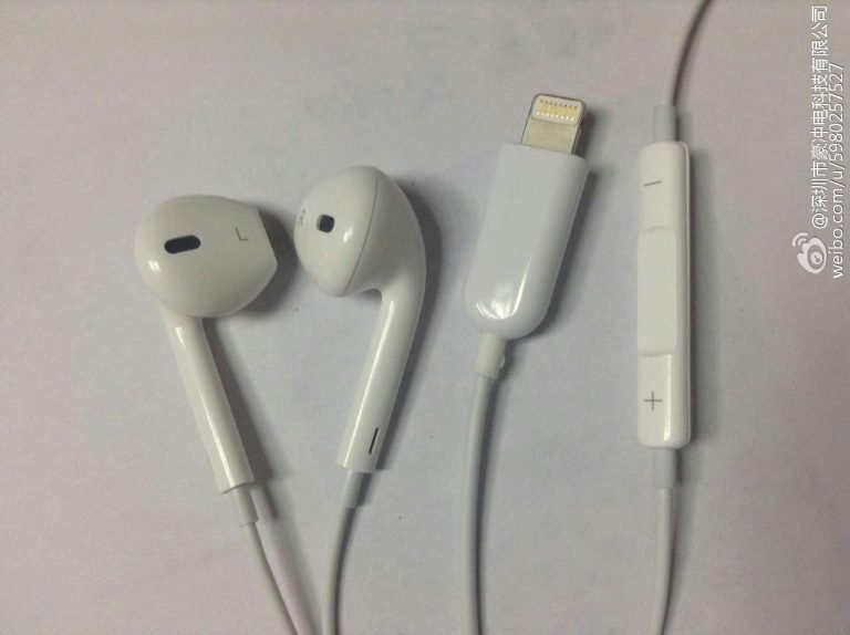 earpods_lightin_1307