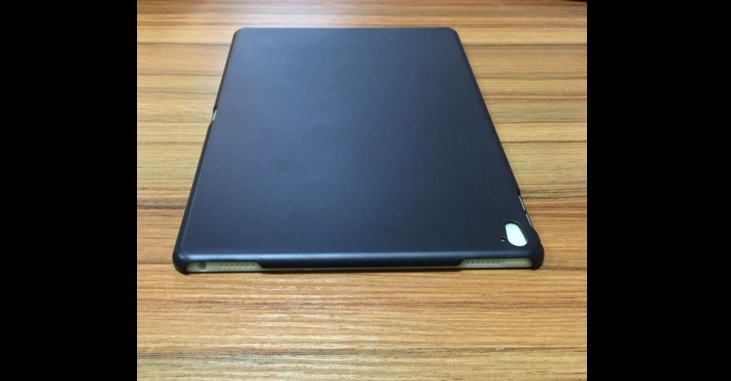ipadair3_etui_logo